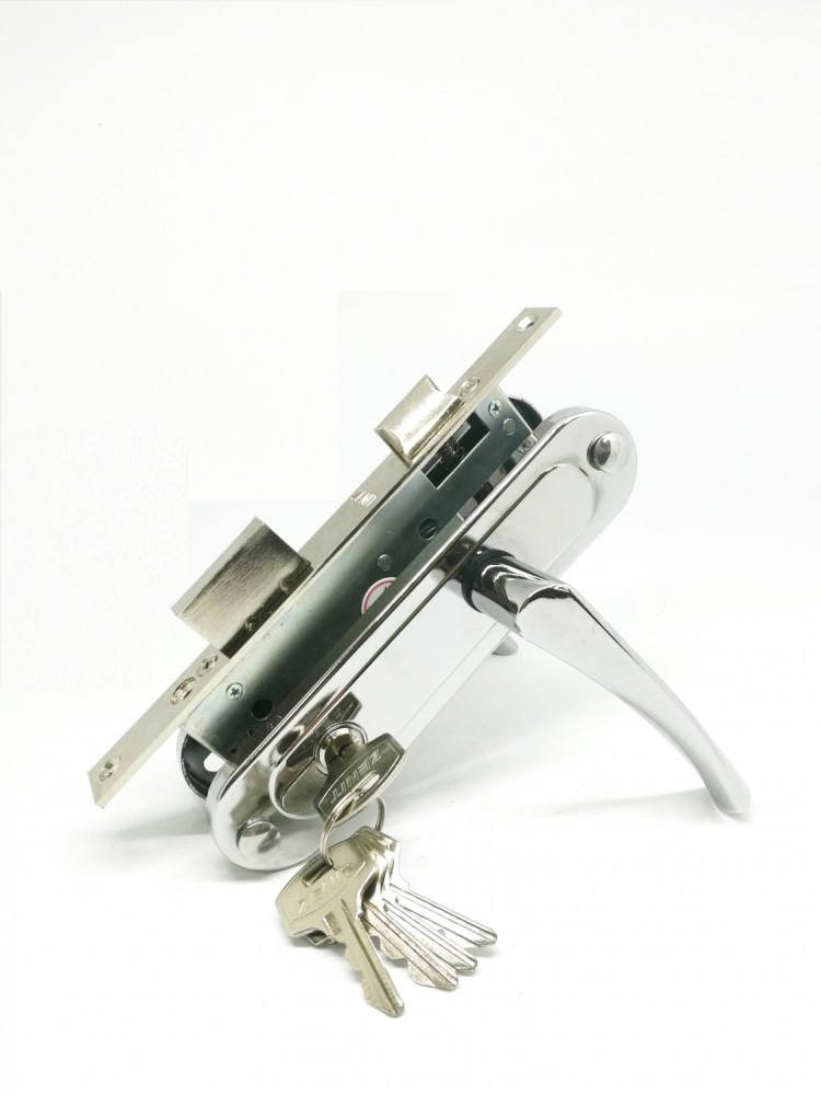 Фото Замок врезной цилиндровый с защёлкой в комплекте с ручкой ЗВ7-70.4 (хром), 5 кл.